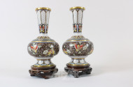 Paar Cloisonne-Vasen, China, neuzeitl.,