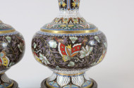 Paar Cloisonne-Vasen, China, neuzeitl.,