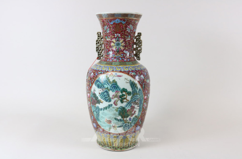 gr. Porzellan-Henkelvase,