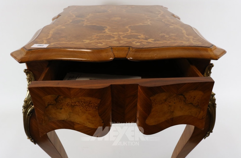 Barockstil-Beistelltisch,