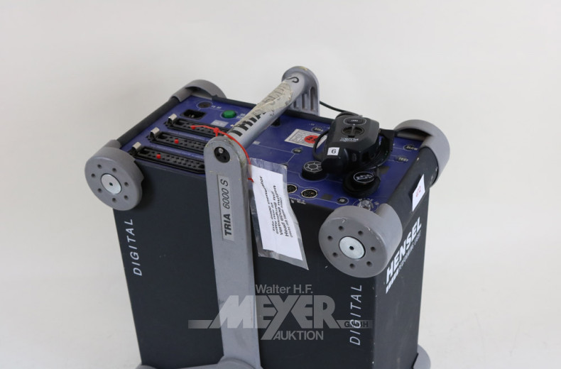 Blitzgenerator HENSEL TRIA 6000s,