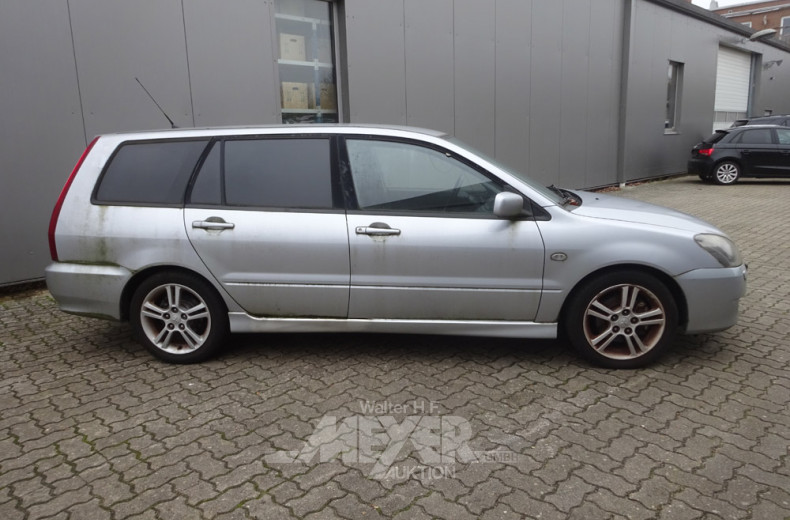 Mitsubishi Lancer, silber