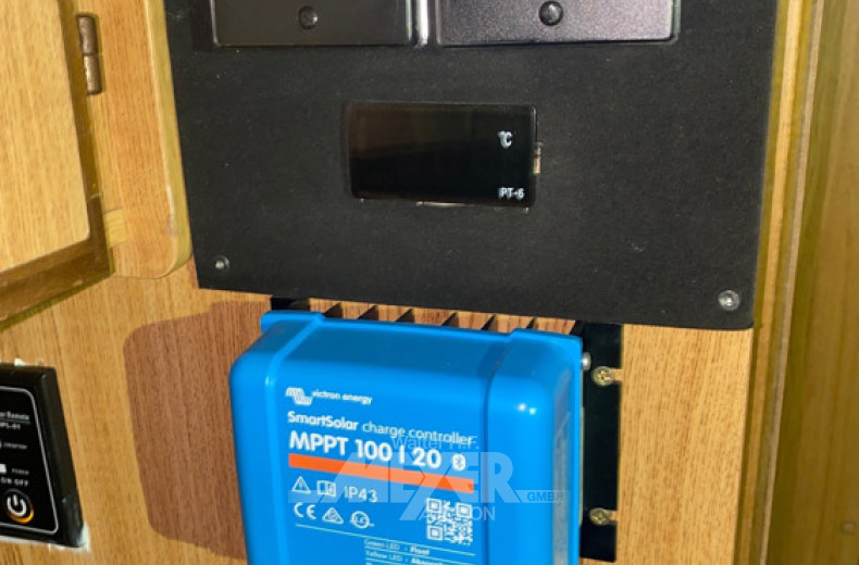 Wohnwagen Bürstner, einachsig, beige