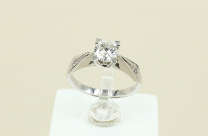 Damenring, 750er WG, besetzt mit