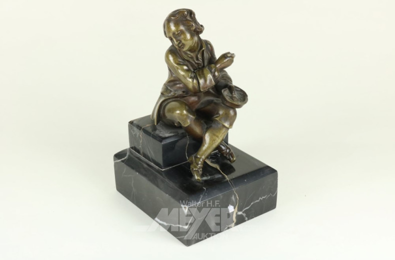 Bronze-Figur ''Beim Mahl'',