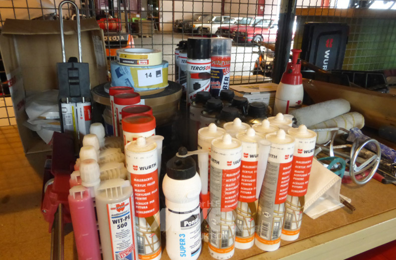 Posten Verbrauchsmaterialien, u.a.