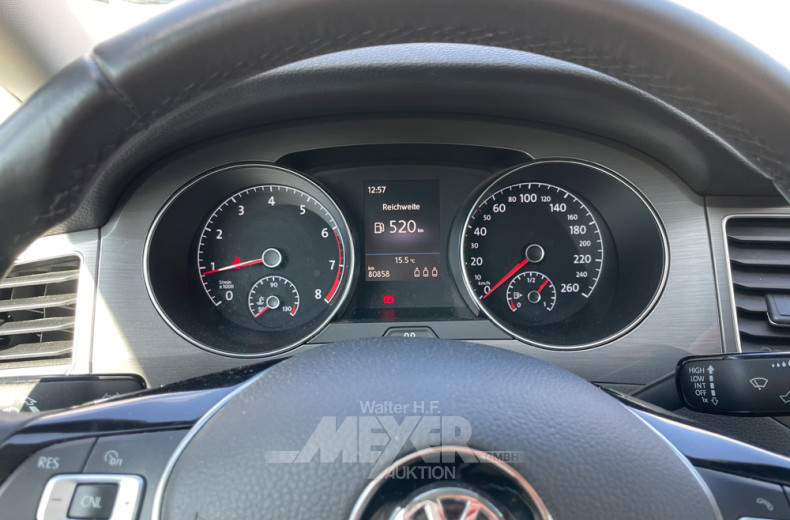 VOLKSWAGEN Golf, grau