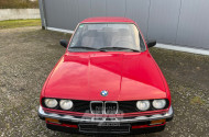 BMW 318 iA E30, Zinnoberrot,