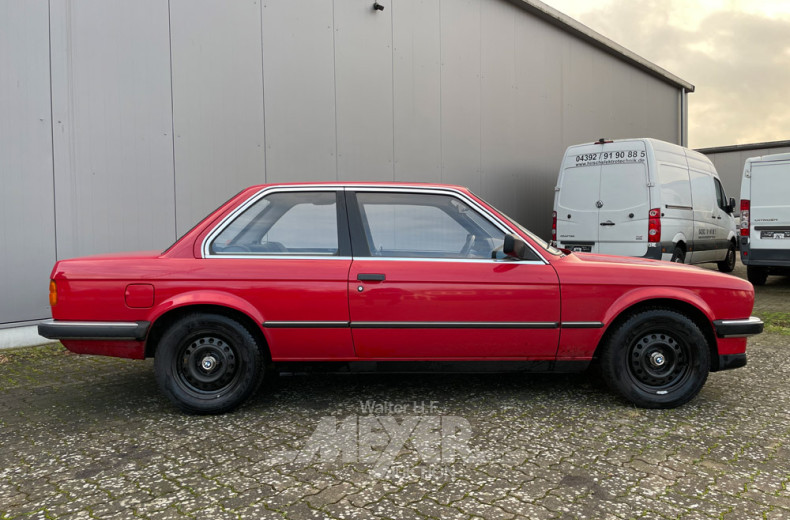 BMW 318 iA E30, Zinnoberrot,
