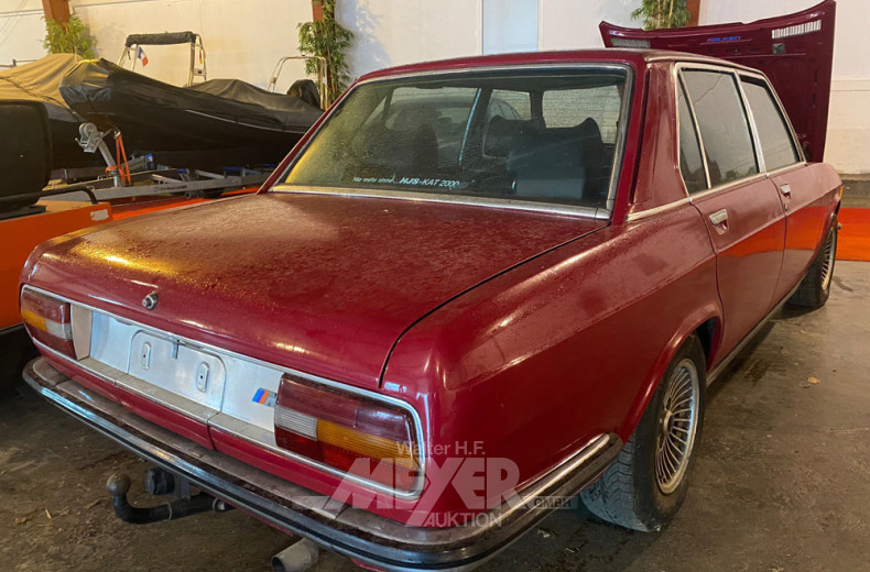 Oldtimer BMW 3.0l, rot