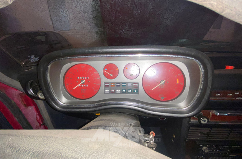 Oldtimer BMW 3.0l, rot