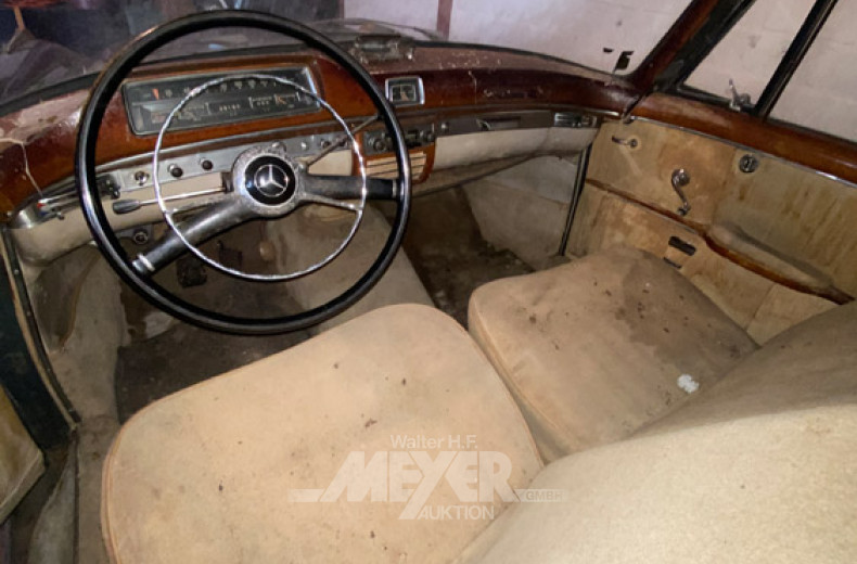 MERCEDES-BENZ W180II 220S Coupe