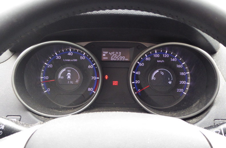 HYUNDAI Tucson ix35, silber