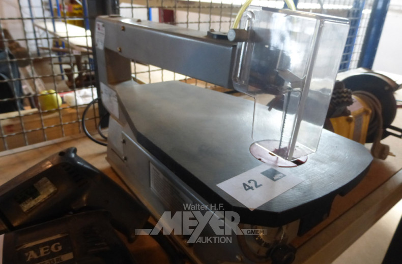 Dekupiersäge / Laubsägemaschine