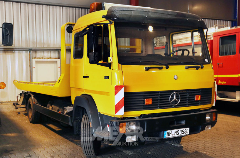 MERCEDES-BENZ 817D Abschleppfahrzeug
