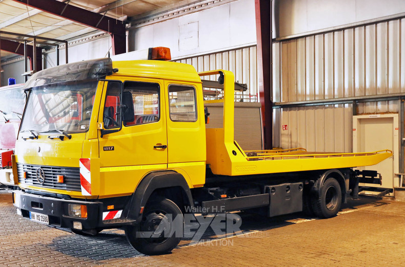 MERCEDES-BENZ 817D Abschleppfahrzeug