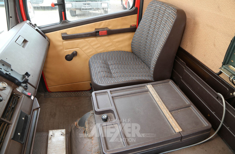 MERCEDES-BENZ 814, Plane u. Spriegel,