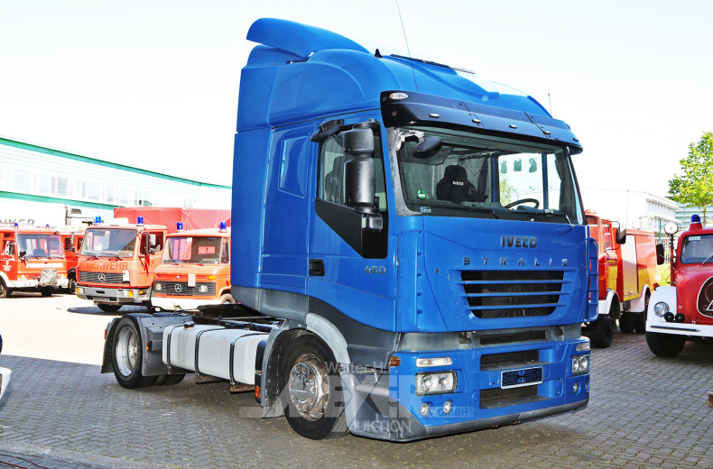 IVECO Sattelzugmaschine