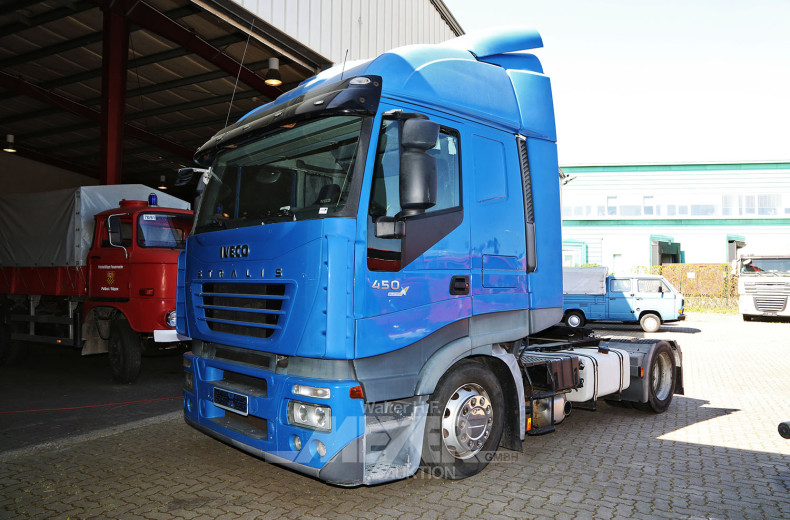 IVECO Sattelzugmaschine