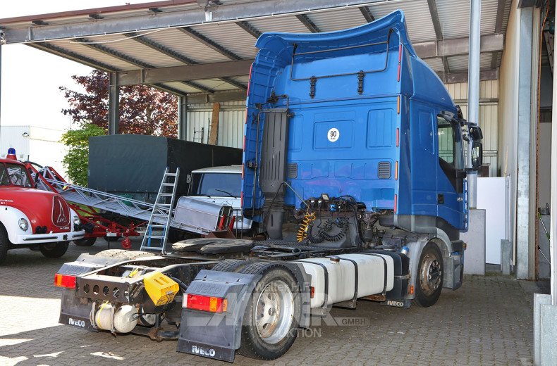 IVECO Sattelzugmaschine