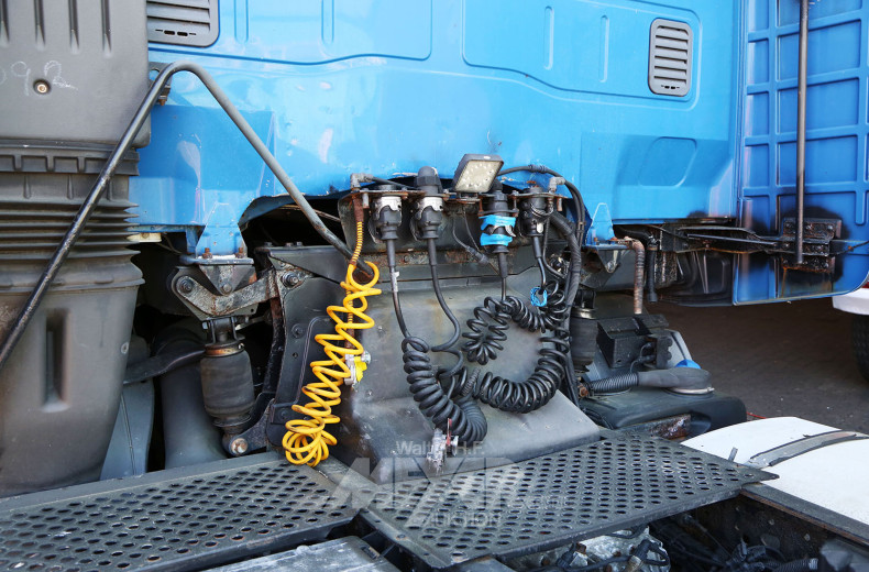 IVECO Sattelzugmaschine