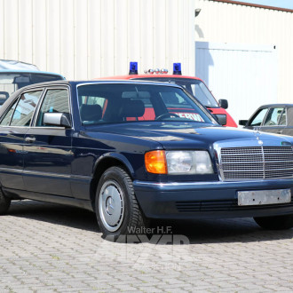 MERCEDES-BENZ W126 500SE, dkl. blau