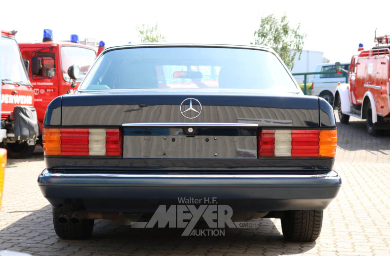 MERCEDES-BENZ W126 500SE, dkl. blau