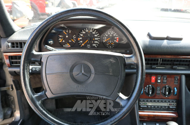 MERCEDES-BENZ W126 420SEL, grau metallic