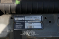 MERCEDES-BENZ W126 420SEL, grau metallic