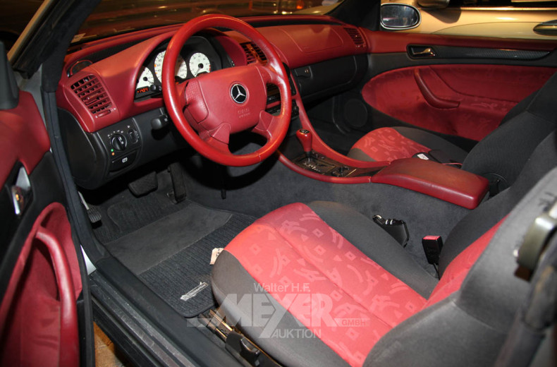 MERCEDES-BENZ W208 CLK200, silber