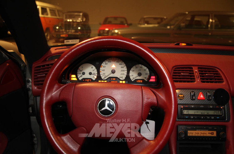 MERCEDES-BENZ W208 CLK200, silber