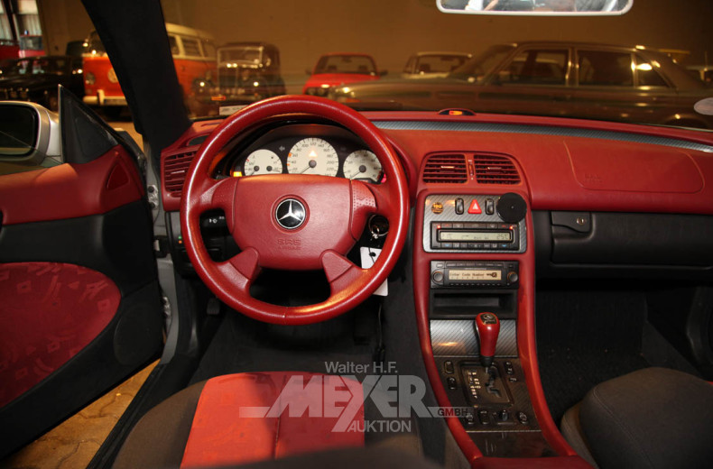 MERCEDES-BENZ W208 CLK200, silber