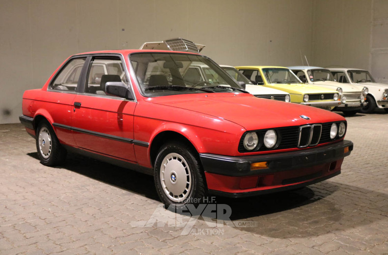 BMW 320i E30, zinnoberrot