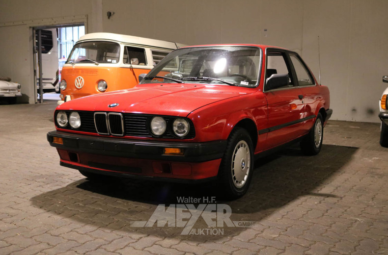 BMW 320i E30, zinnoberrot