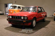 BMW 320i E30, zinnoberrot