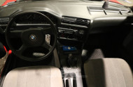 BMW 320i E30, zinnoberrot