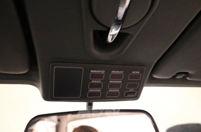 BMW 320i E30, zinnoberrot