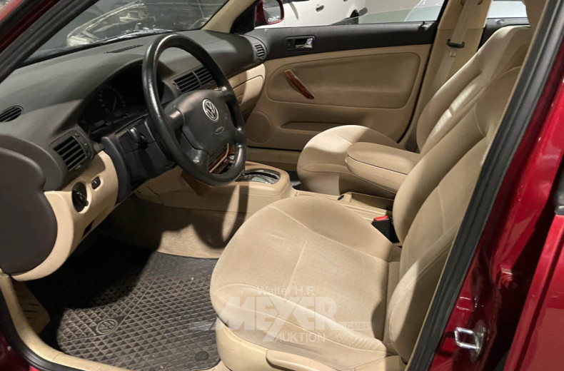 VOLKSWAGEN Passat 1.8l Limousine