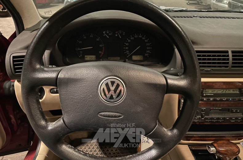 VOLKSWAGEN Passat 1.8l Limousine