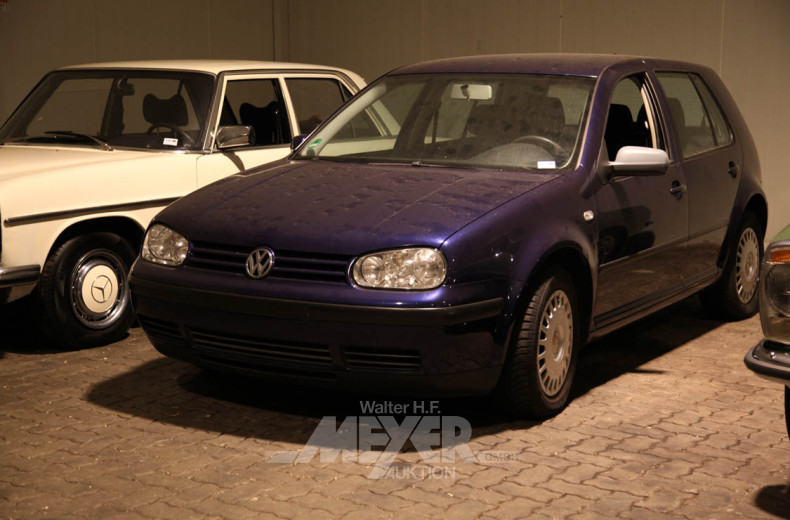 VOLKSWAGEN Golf IV, blau metallic,