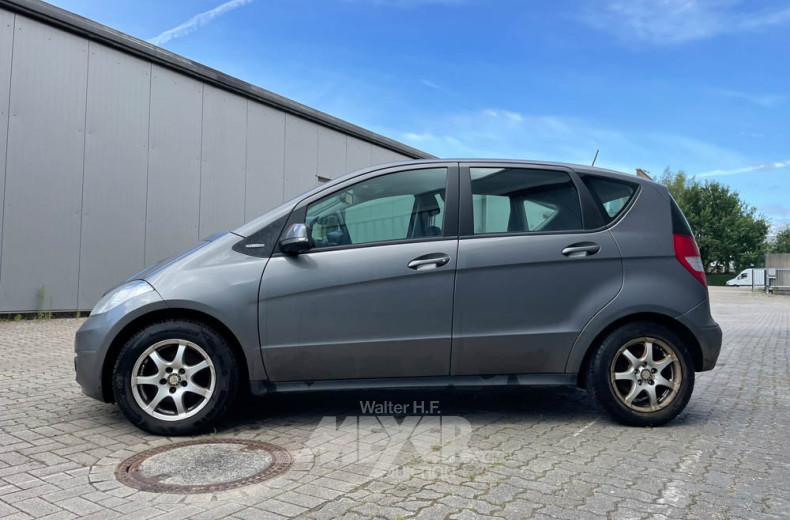 MERCEDES-BENZ A-Klasse,