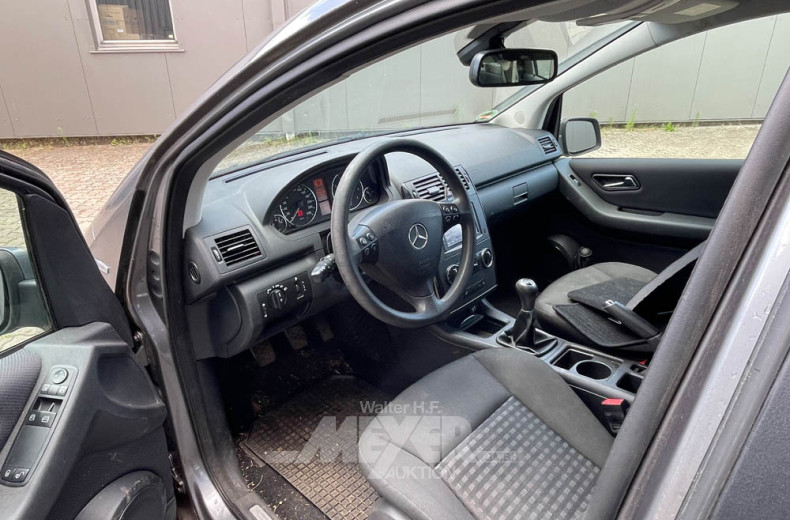 MERCEDES-BENZ A-Klasse,