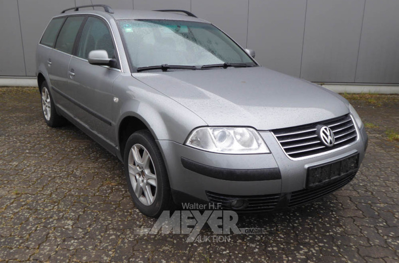 VOLKSWAGEN Passat Kombi, silber