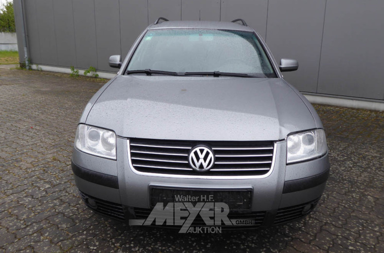VOLKSWAGEN Passat Kombi, silber
