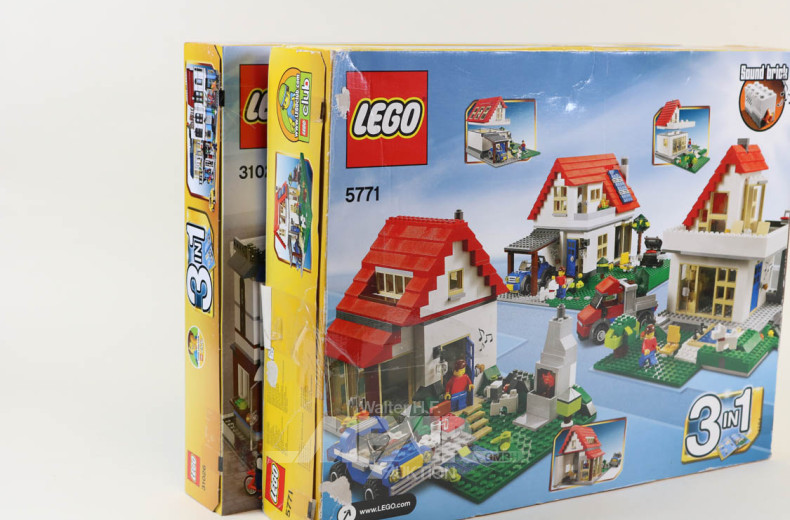 2 LEGO Creator 3 in 1 ''Villa''