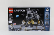 LEGO Creator ''NASA Apollo 11 Lunar