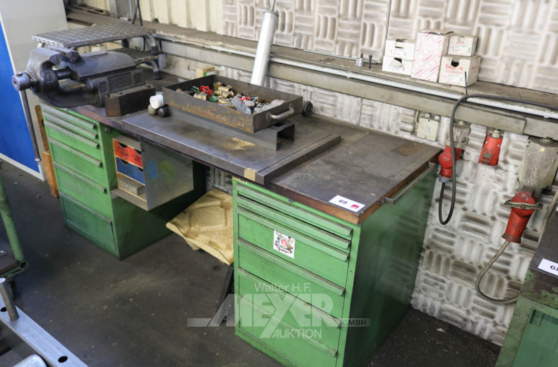 Werkbank m. Schraubstock