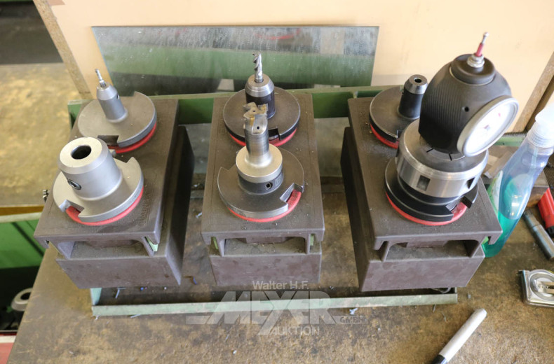 Vertikal-Konsolfräsmaschine