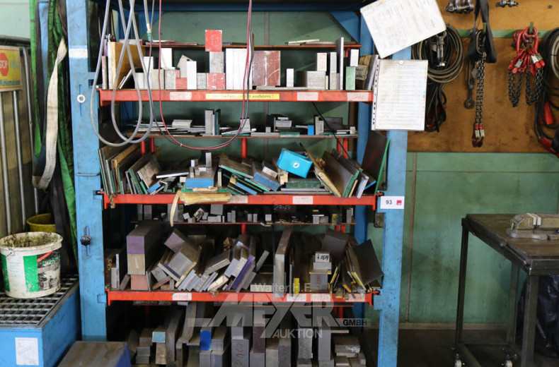 Schwerlastregal m. Flacheisen u.