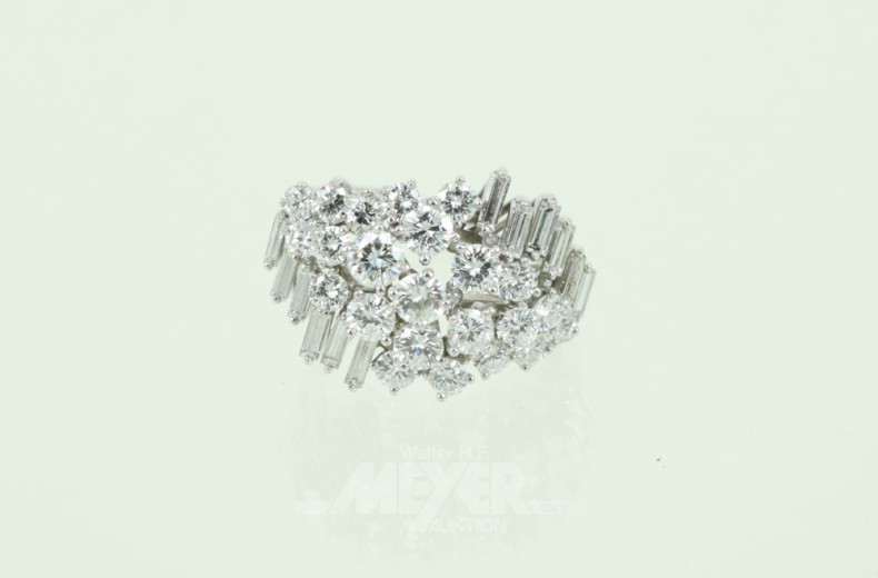 Damenring, 750er WG, modernes Design